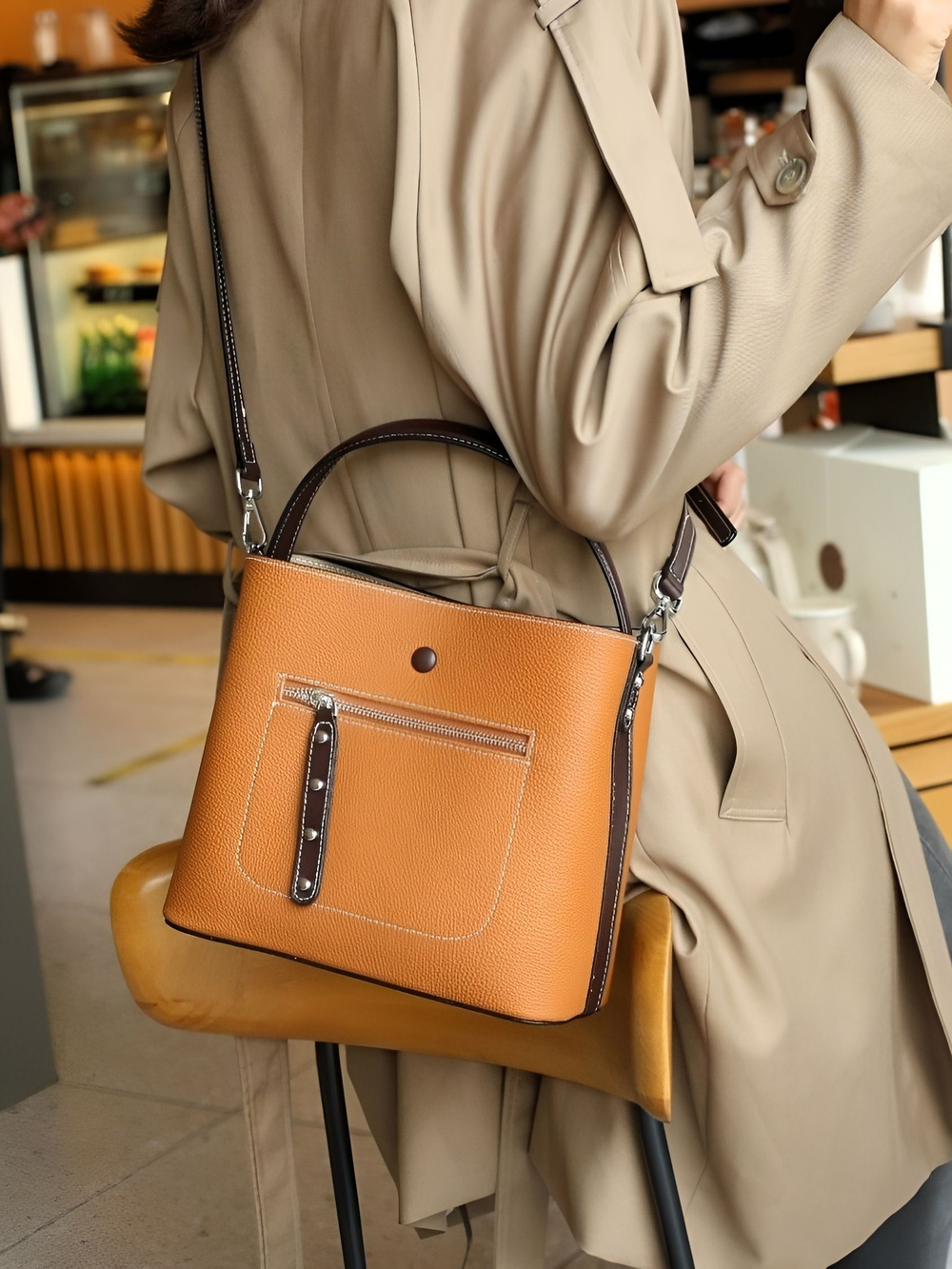 женская сумка на плечо из натуральной кожи