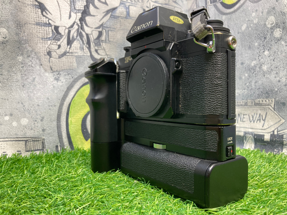 Canon F1 + Canon AE Motor Drive