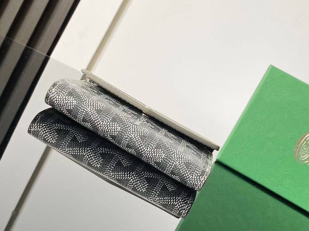 Кошелёк Goyard