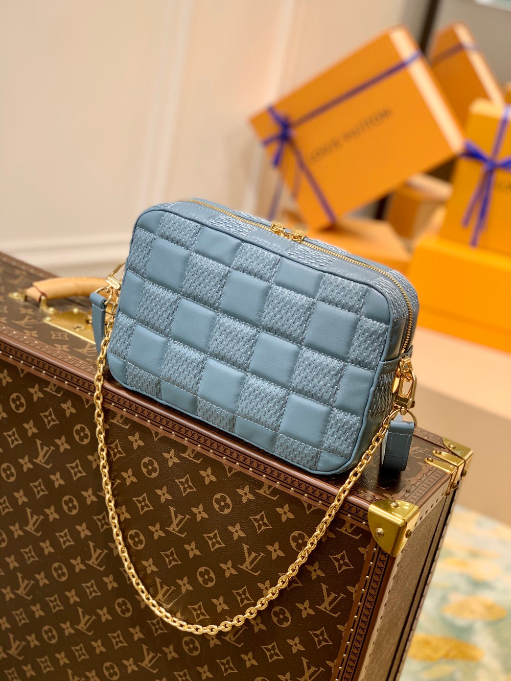 Louis Vuitton Troca MM