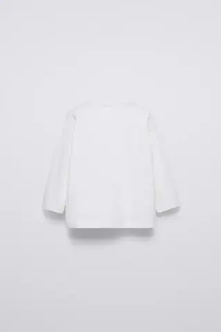 ZARA ФУТБОЛКА С КАРМАНОМ, ЖЕЛТОВАТО-БЕЛЫЙ