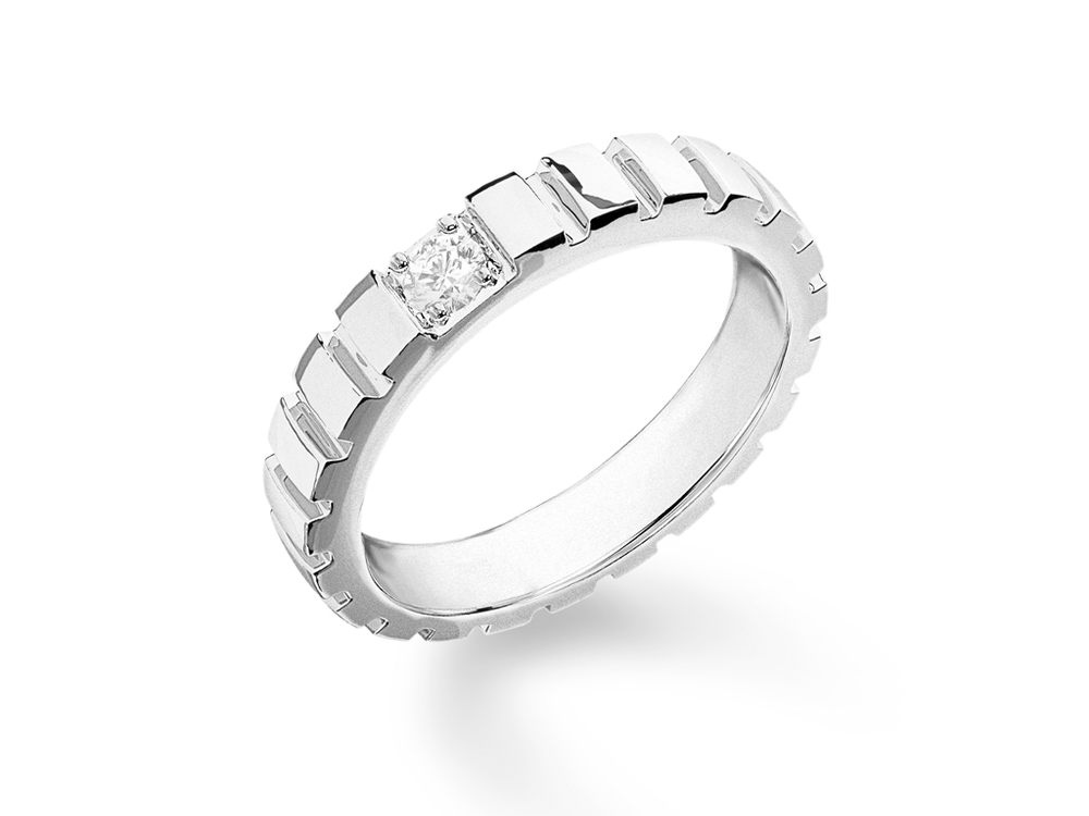 Обручальное кольцо с бриллиантом
