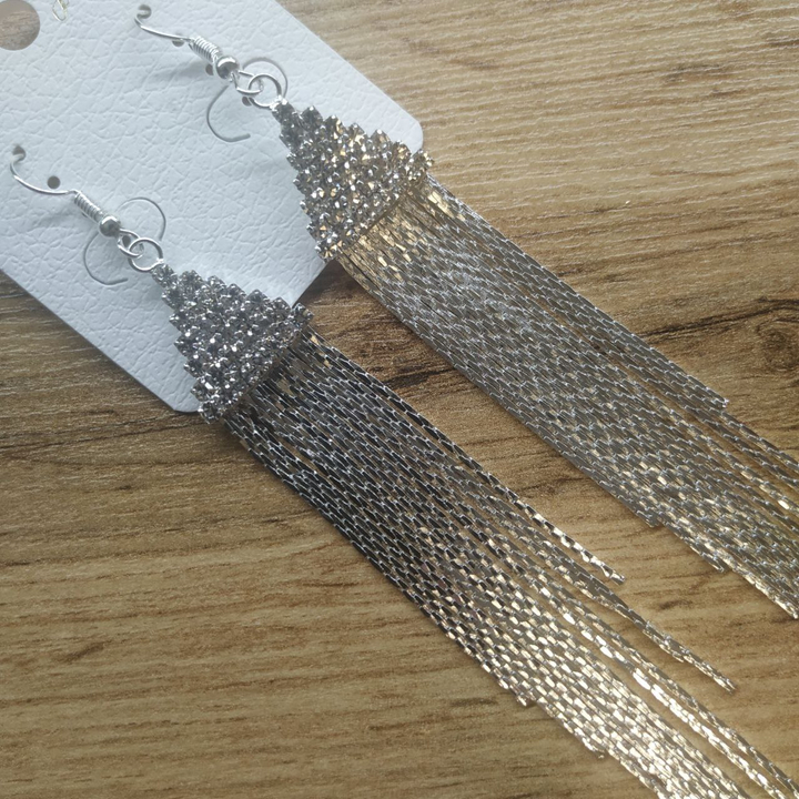 Серьги Bogema Треугольник из страз цепочки жгутики металл серебристый