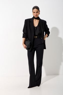 Пиджак свободный костюмный черного цвета