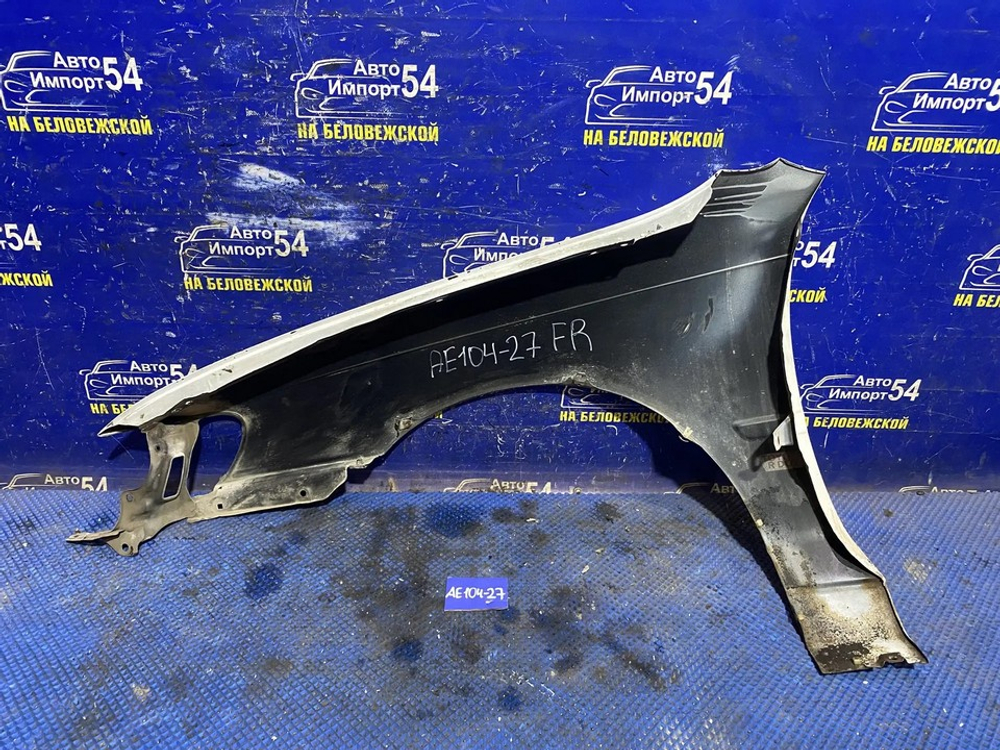 Крыло переднее правое TOYOTA COROLLA 1999