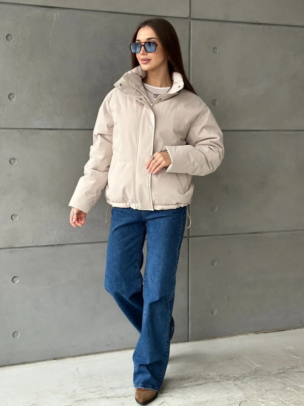 Куртка демисезонная короткая с капюшоном