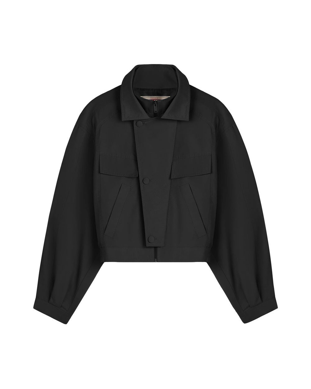 Куртка с объемными плечами