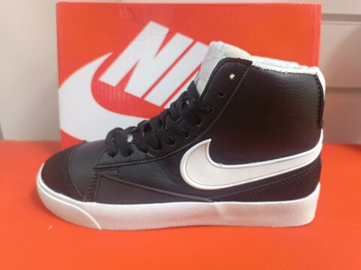 Кроссовки Nike Blazer