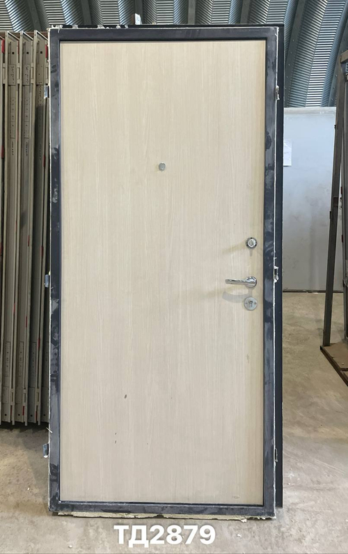 Дверь металлическая Б/У 206(в) х 98(ш) Входная