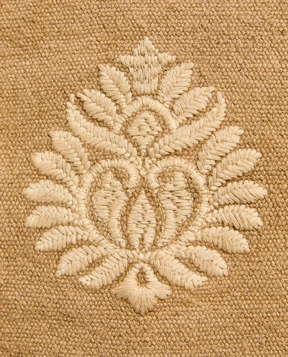 ZARA HOME НАВОЛОЧКА ДЛЯ ДЕКОРАТИВНОЙ ПОДУШКИ С ВЫШИВКОЙ, СВЕТЛО-БЕЖЕВЫЙ