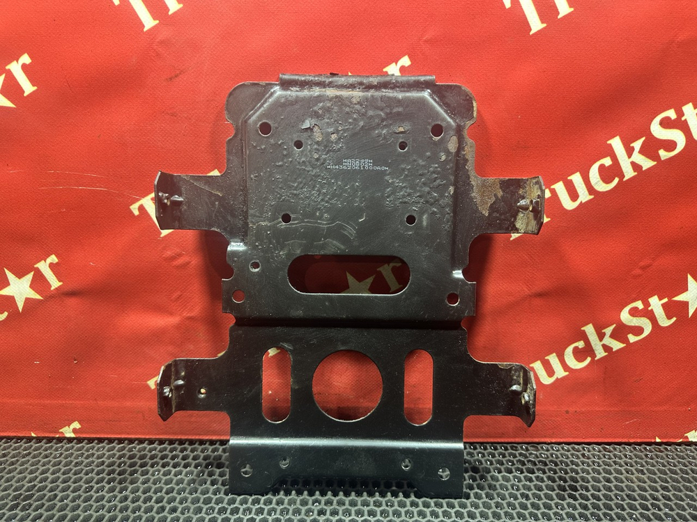 Кронштейн блока предохранителей