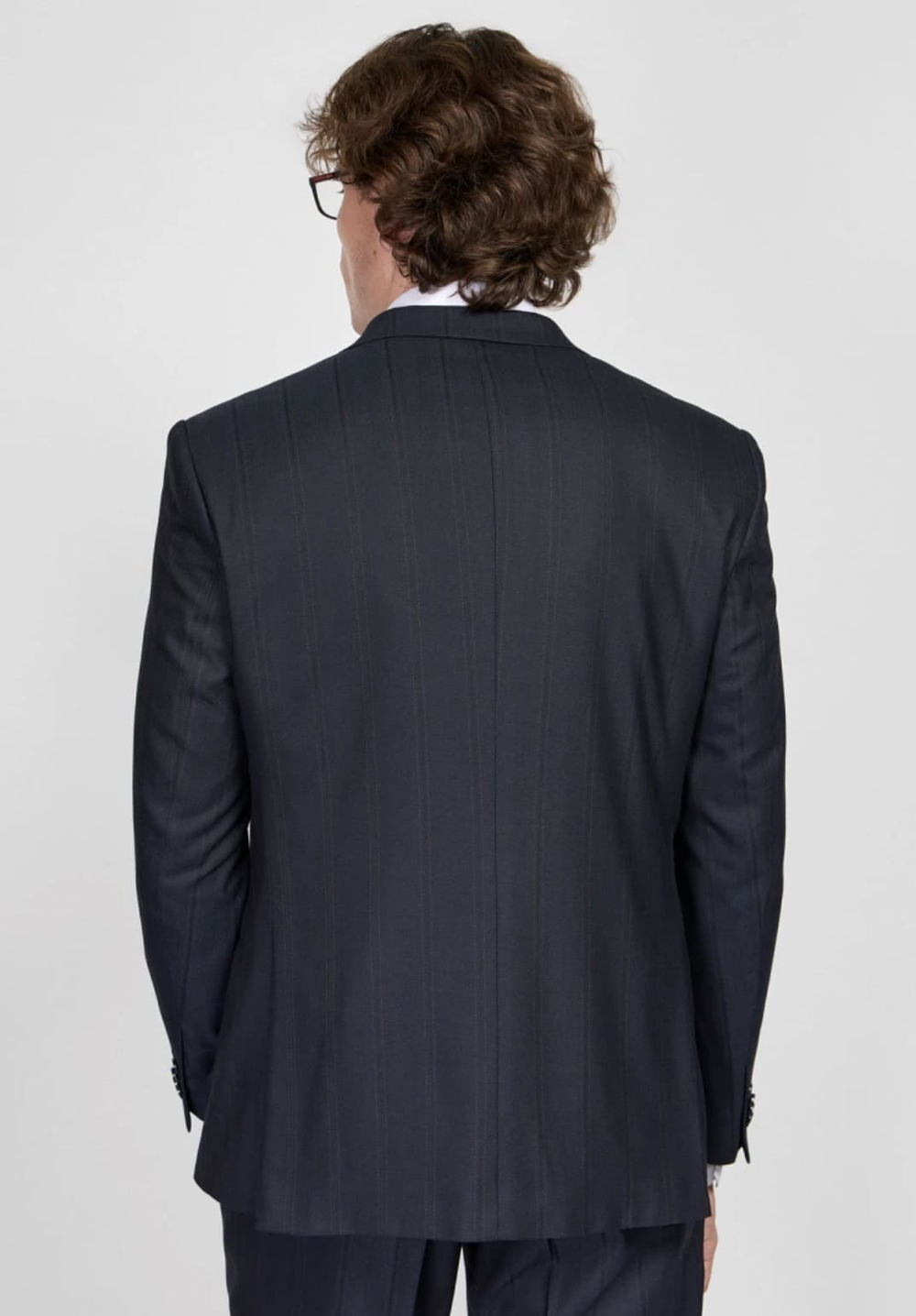 Мужской костюм тройка в полоску (синий) В77