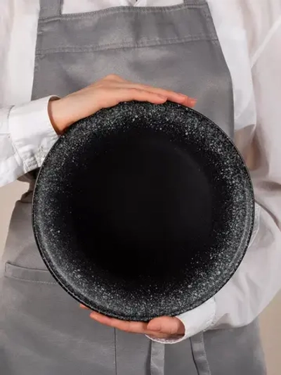 Набор посуды 2 тарелки плоские черные с бортиком 26 см