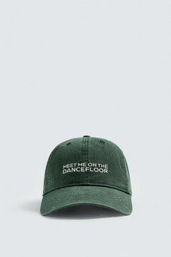ZARA КЕПКА С ЭФФЕКТОМ ПОТЕРТОСТИ И ВЫШИВКОЙ, ЗЕЛЕНЫЙ