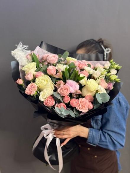 Авторский букет в розовой гамме