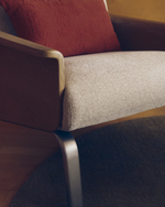 Кресло Amsen бежевое из дубовой фанеры со стальными ножками