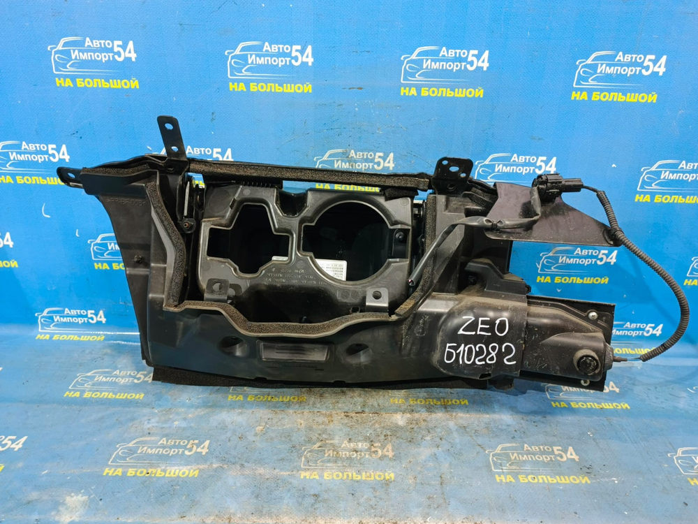 Лючок бензобака NISSAN LEAF 2009-2017