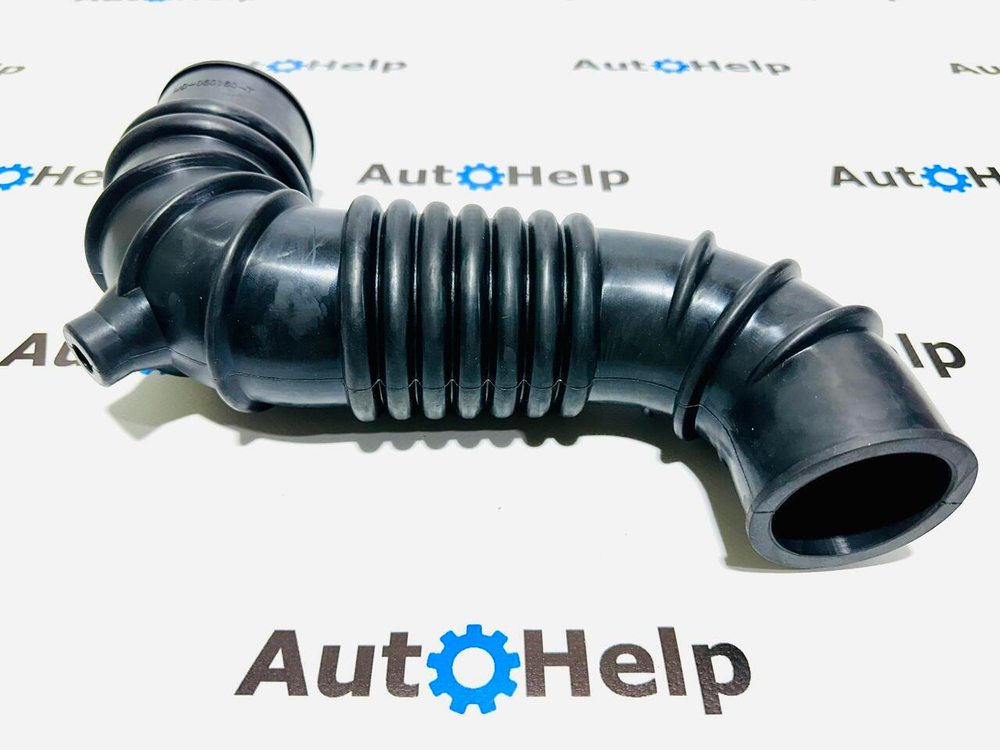 Патрубок воздушного фильтра MD050160 Mitsubishi