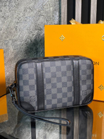 Клатч Louis Vuitton