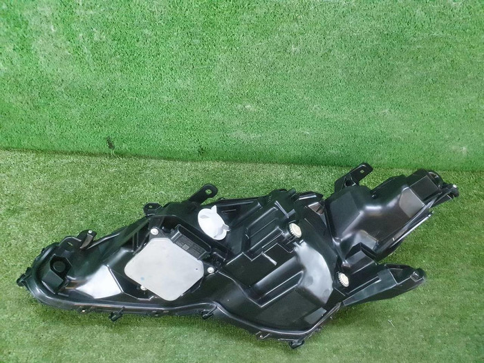 Фара Комплект фар Toyota Camry xv70 (18-нв) LED
