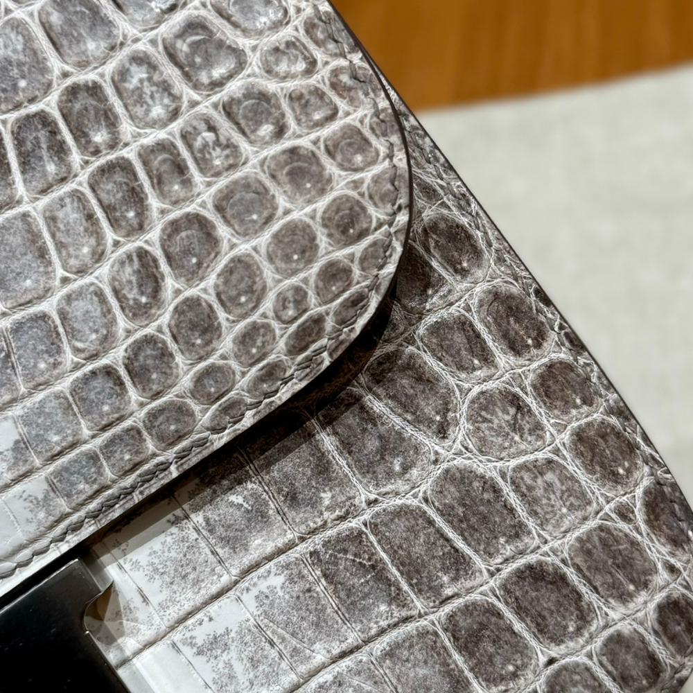 Hermes Constance 24