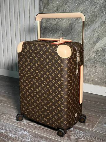 Чемодан Louis Vuitton