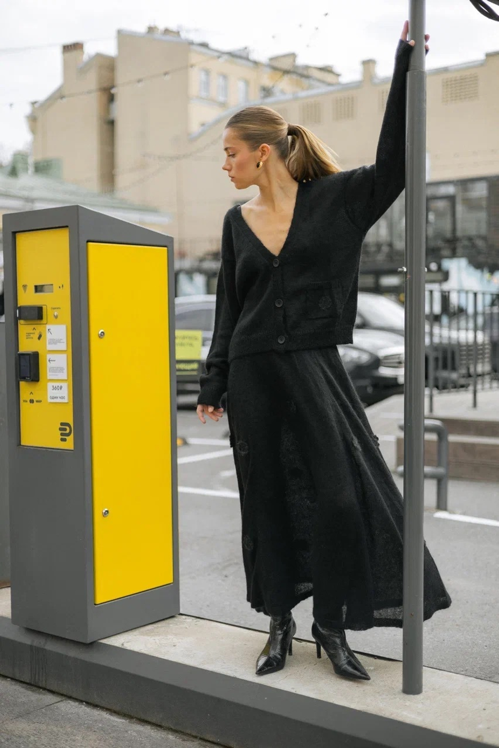 Серый кардиган из мохера