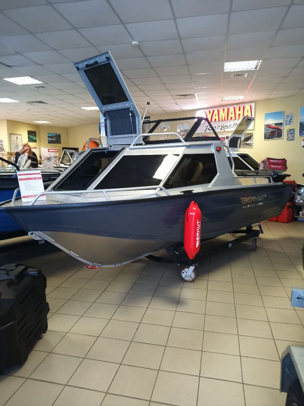 Тонировка стекол рубки