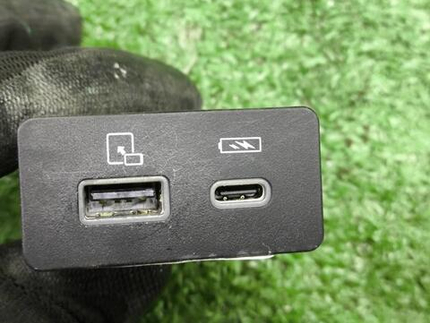 Модуль USB Omoda C5 (2022-н.в.)