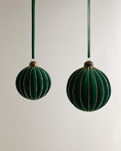 ZARA HOME БАРХАТНОЕ ЕЛОЧНОЕ УКРАШЕНИЕ В ФОРМЕ ШАРА, ЗЕЛЕНЫЙ