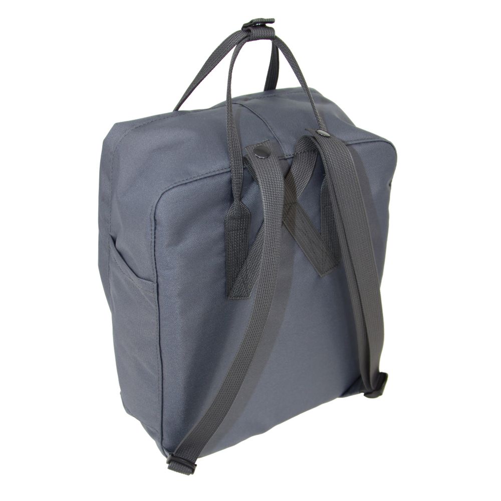 Рюкзак / Разработка и брендирование вышивкой