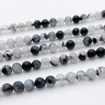 Бусины Кварц с шерлом, диаметр 4,4-4,6 мм, цена за 43-44 шт (1/2 нити)