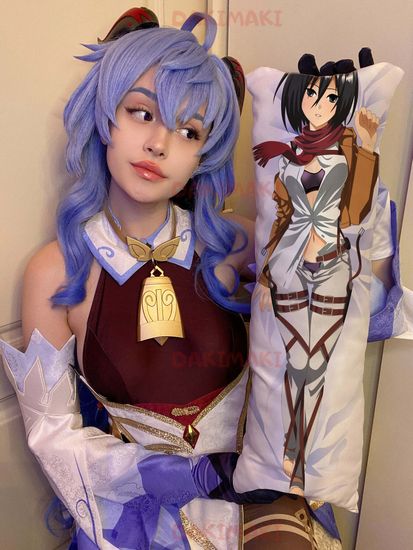 Мини дакимакура Микаса Аккерман из Атака Титанов арт. M0173, 60х20 см