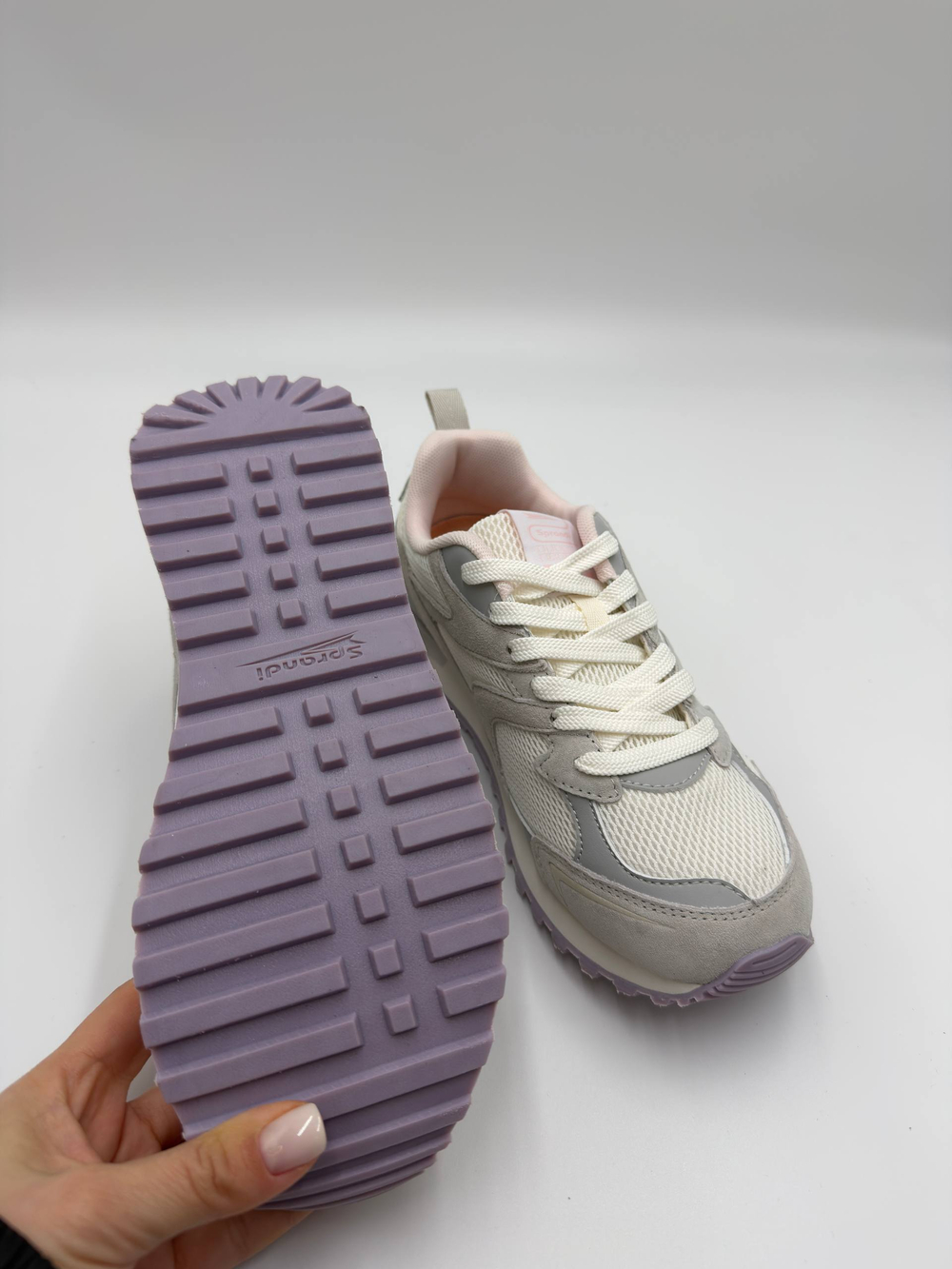 Женские кроссовки цвет "светло-серый/розовый/фиолетовый" артикул 7W126L25-4