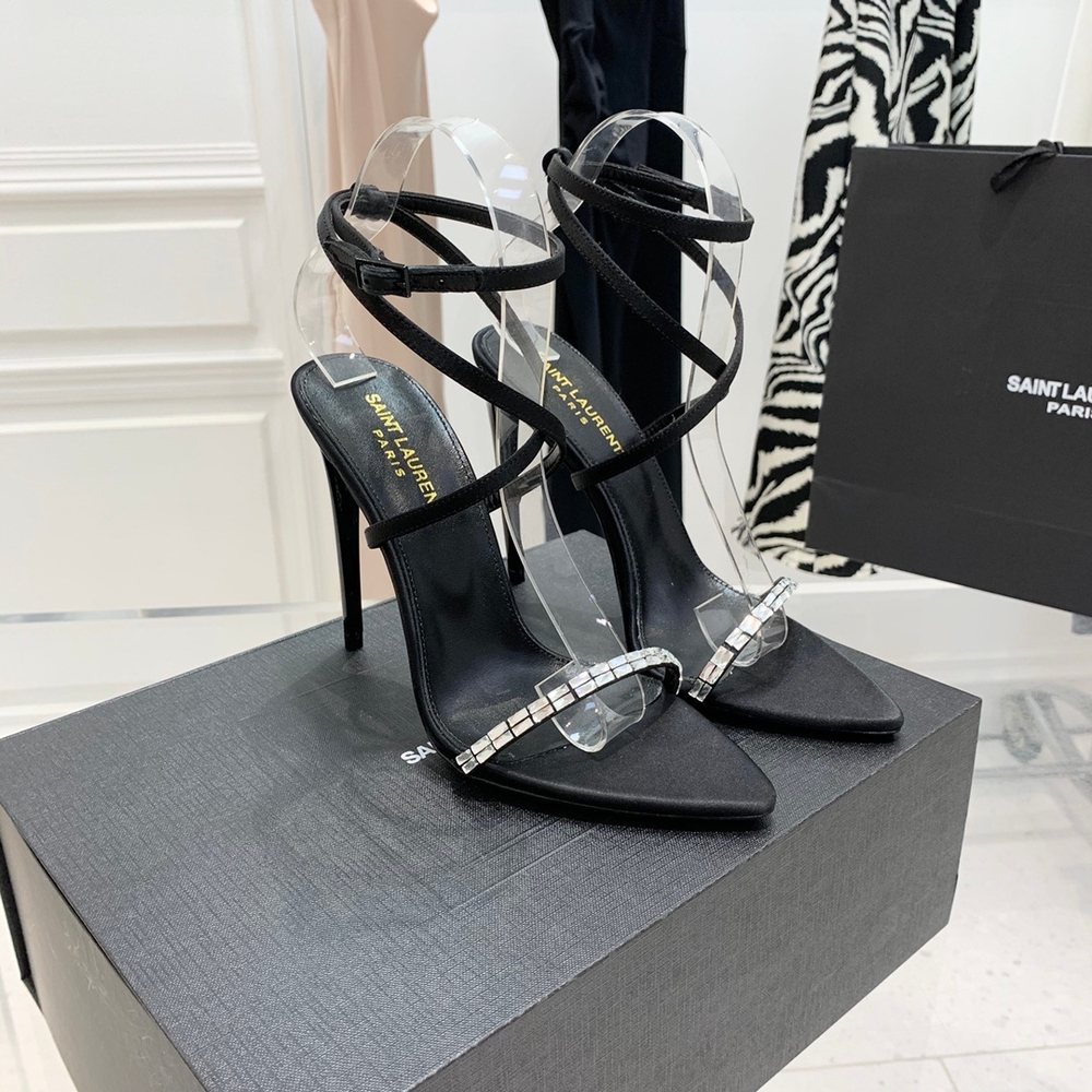Saint Laurent Pumps