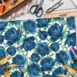 Ткань шифон тёмно-голубые розы на белом фоне