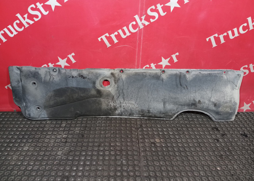 Шумоизоляция двигателя правая 2016г.