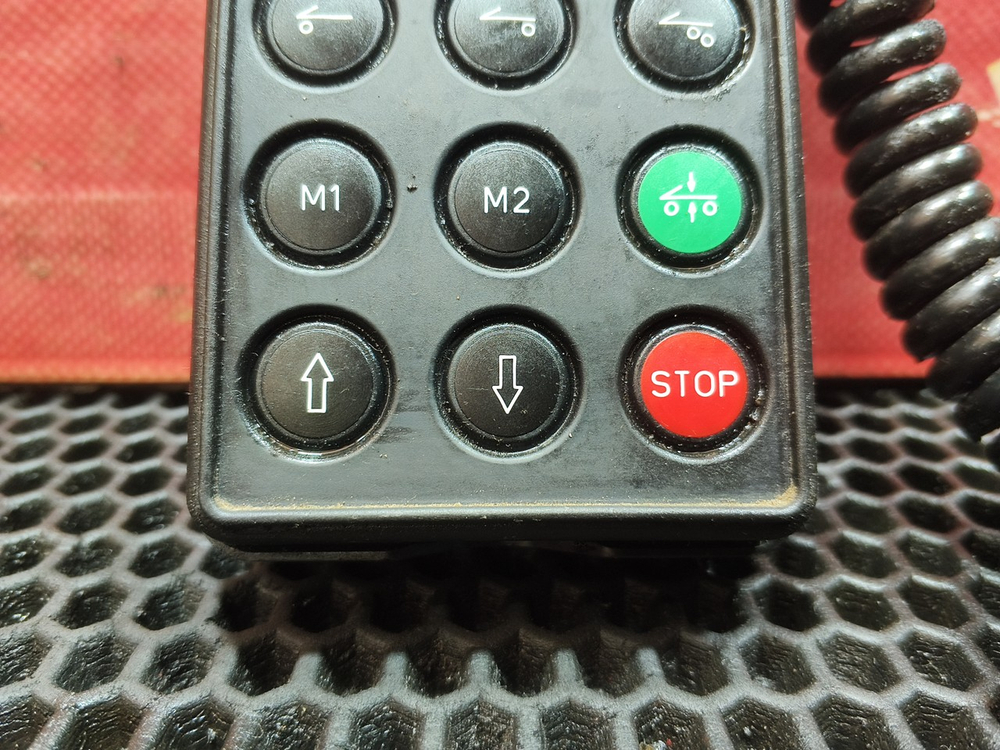 Пульт управления пневмоподвеской 2022г.