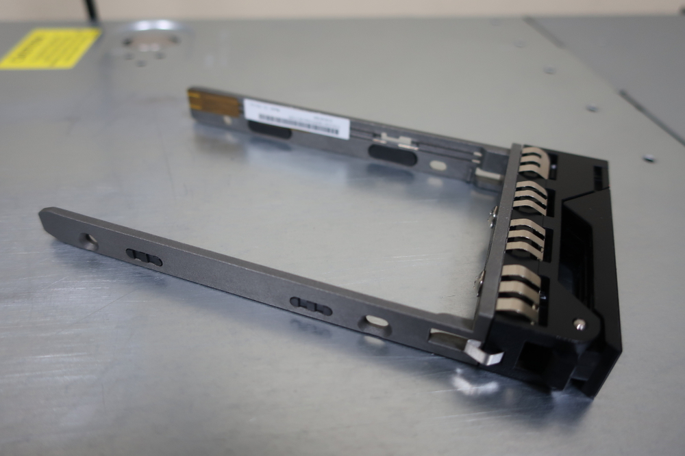 Салазки для HDD Lenovo 2.5 03X3836