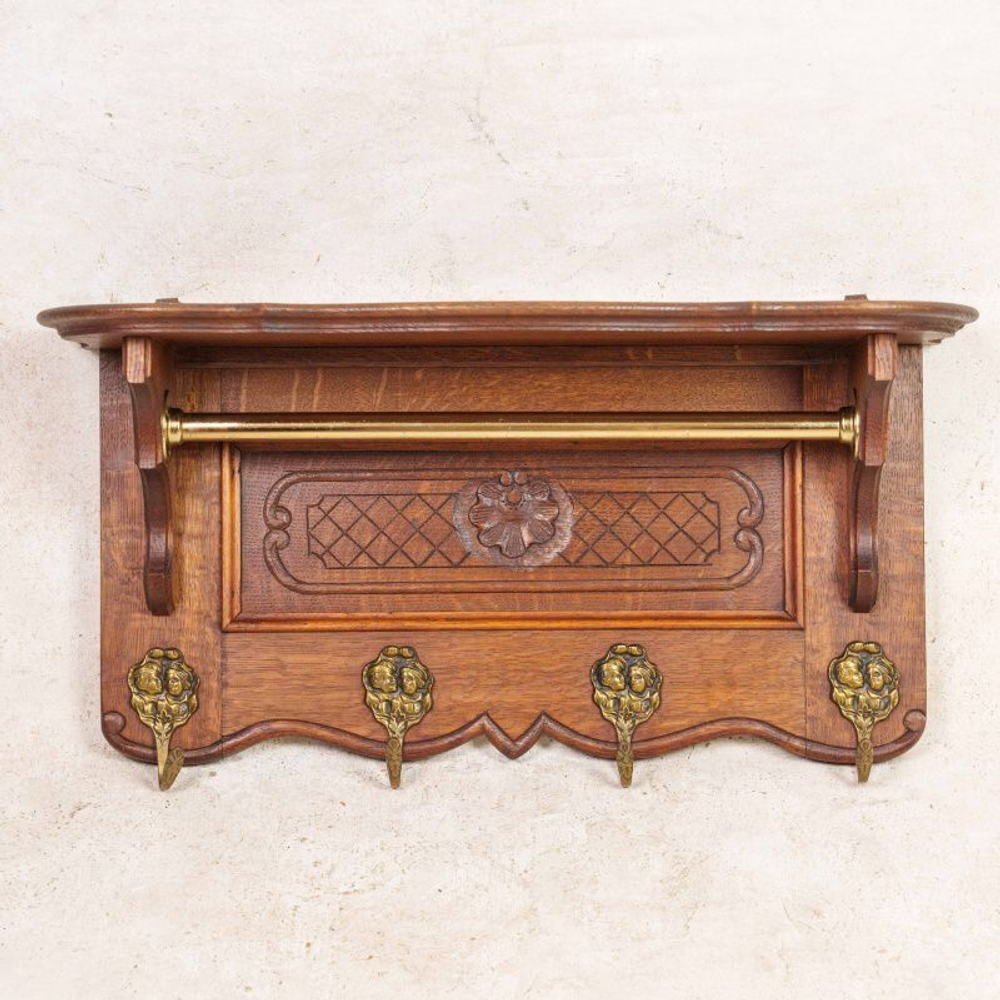 Настенная вешалка в Неоклассическом стиле