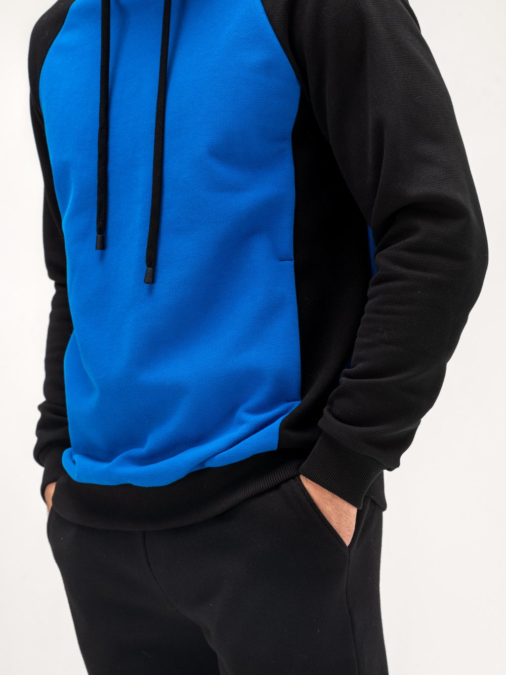 Костюм мужской спортивный. Синий/черный