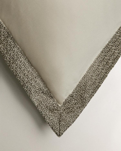 ZARA HOME САТИНОВАЯ НАВОЛОЧКА С ВЫШИВКОЙ, БЕЖЕВЫЙ