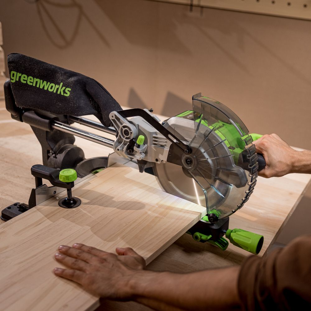 Торцовочная пила Greenworks GD24MS216, 24V, бесщеточная, 4800 об/мин, 216x30мм, рез 65х310мм, с протяжкой, без АКБ и ЗУ (1501707)