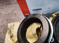 FAG Опора аморт перед с подшипником PQ46