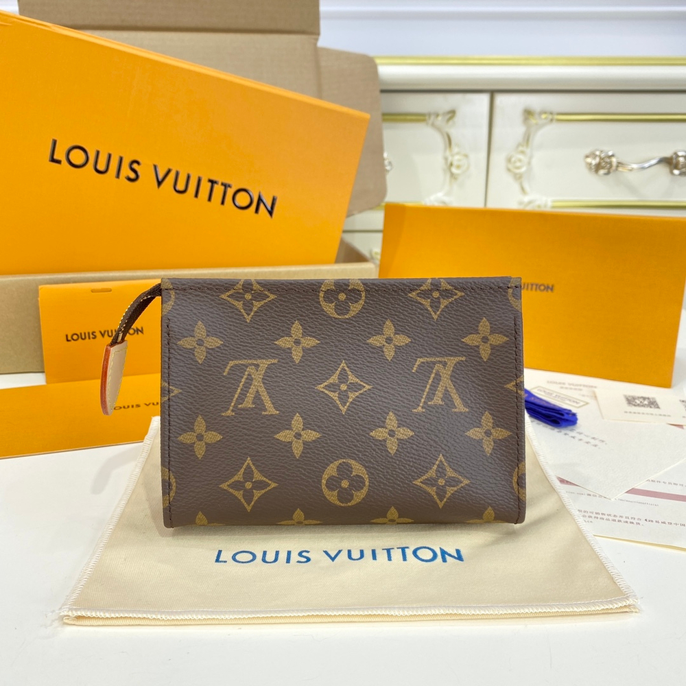 Louis Vuitton Toiletry Pouch 15