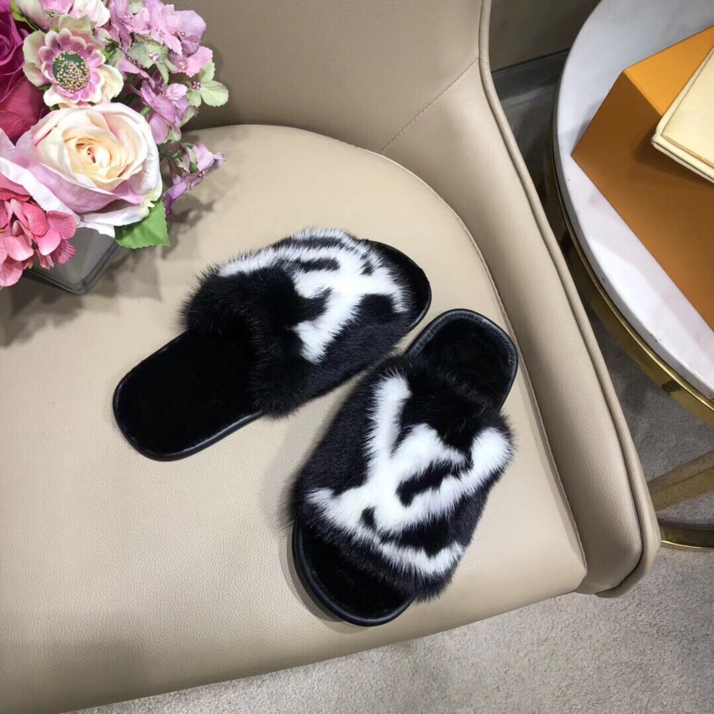 Louis Vuitton Fur Slide