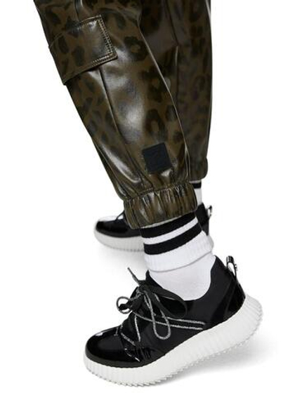 Marc Cain Брюки из эко-кожи с анималистичным принтом