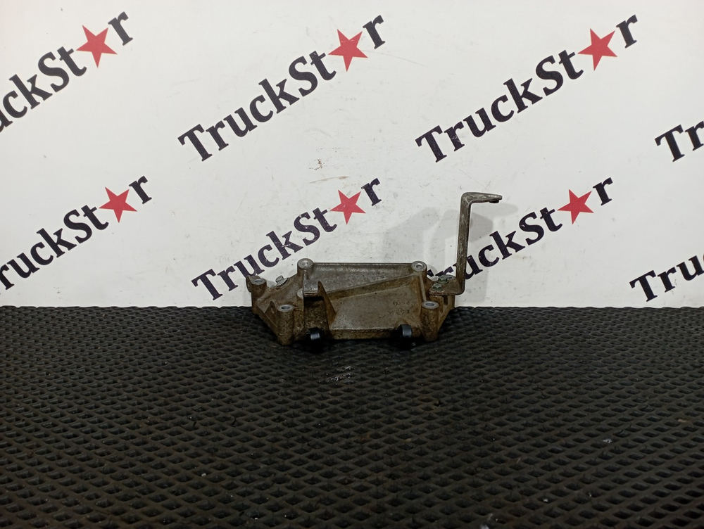 Кронштейн топливного фильтра