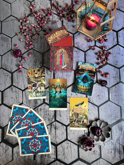 Карты-Премьер "Таро Святой Смерти / Santa Muerte Tarot, с золотым срезом"