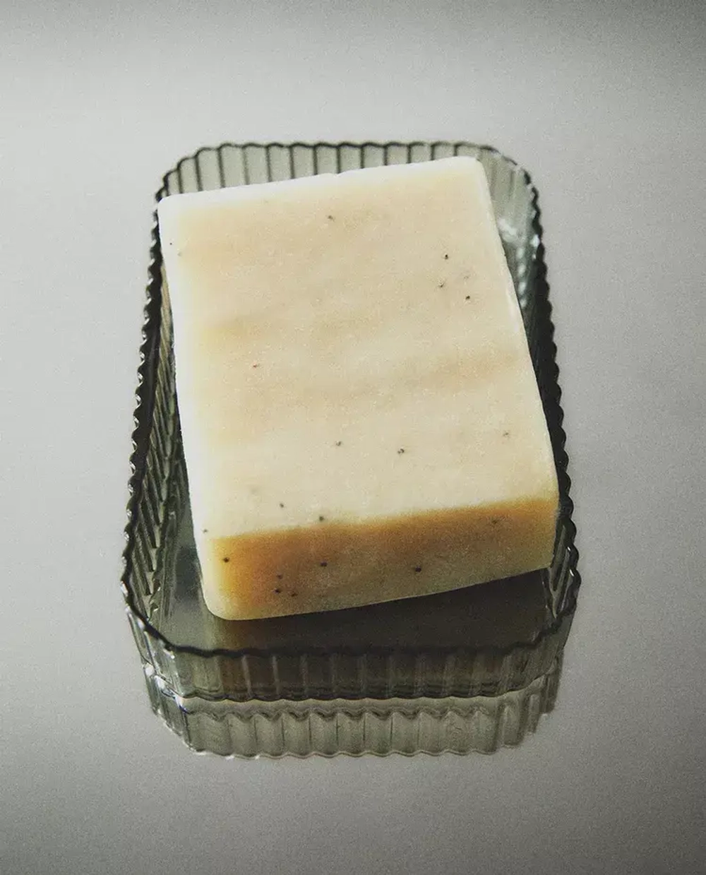 ZARA HOME МЫЛЬНИЦА ИЗ ТЕРМОСТОЙКОГО СТЕКЛА ДЛЯ ВАННОЙ, СЕРЫЙ